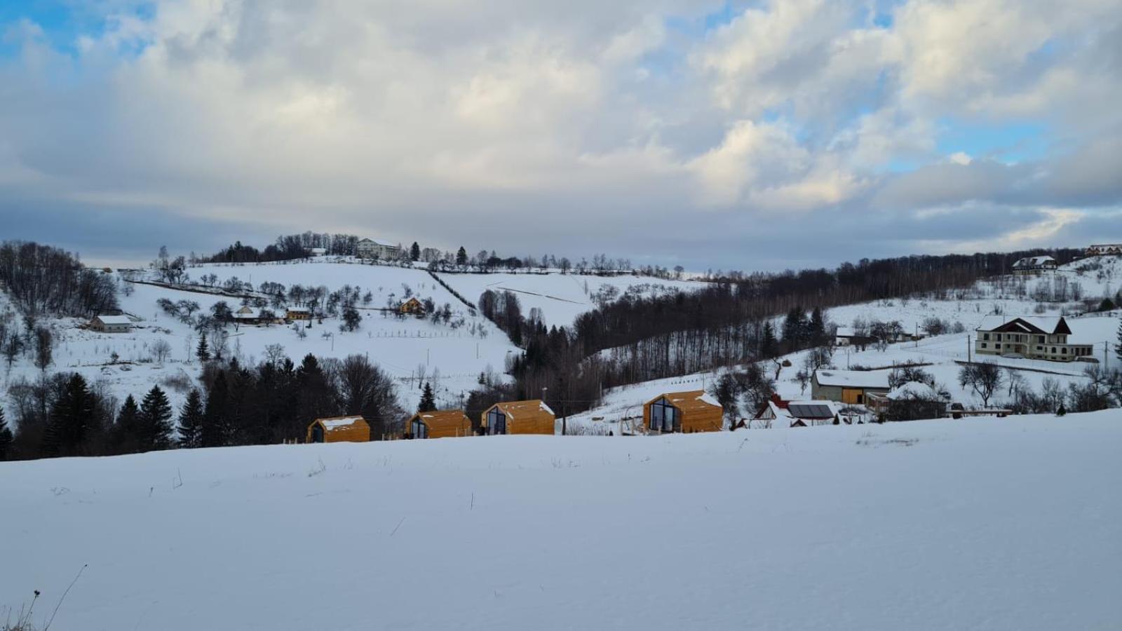 My Little Village Poiana Mărului Zewnętrze zdjęcie